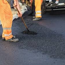 Best Driveway Crack Filling  in Fredericksburg, TX